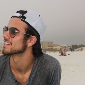 Meet your Posher, Christian